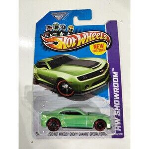 NIP Hot Wheels Showroom Card 1:64 Die Cast 2013 Chevrolet Camaro Special Edition